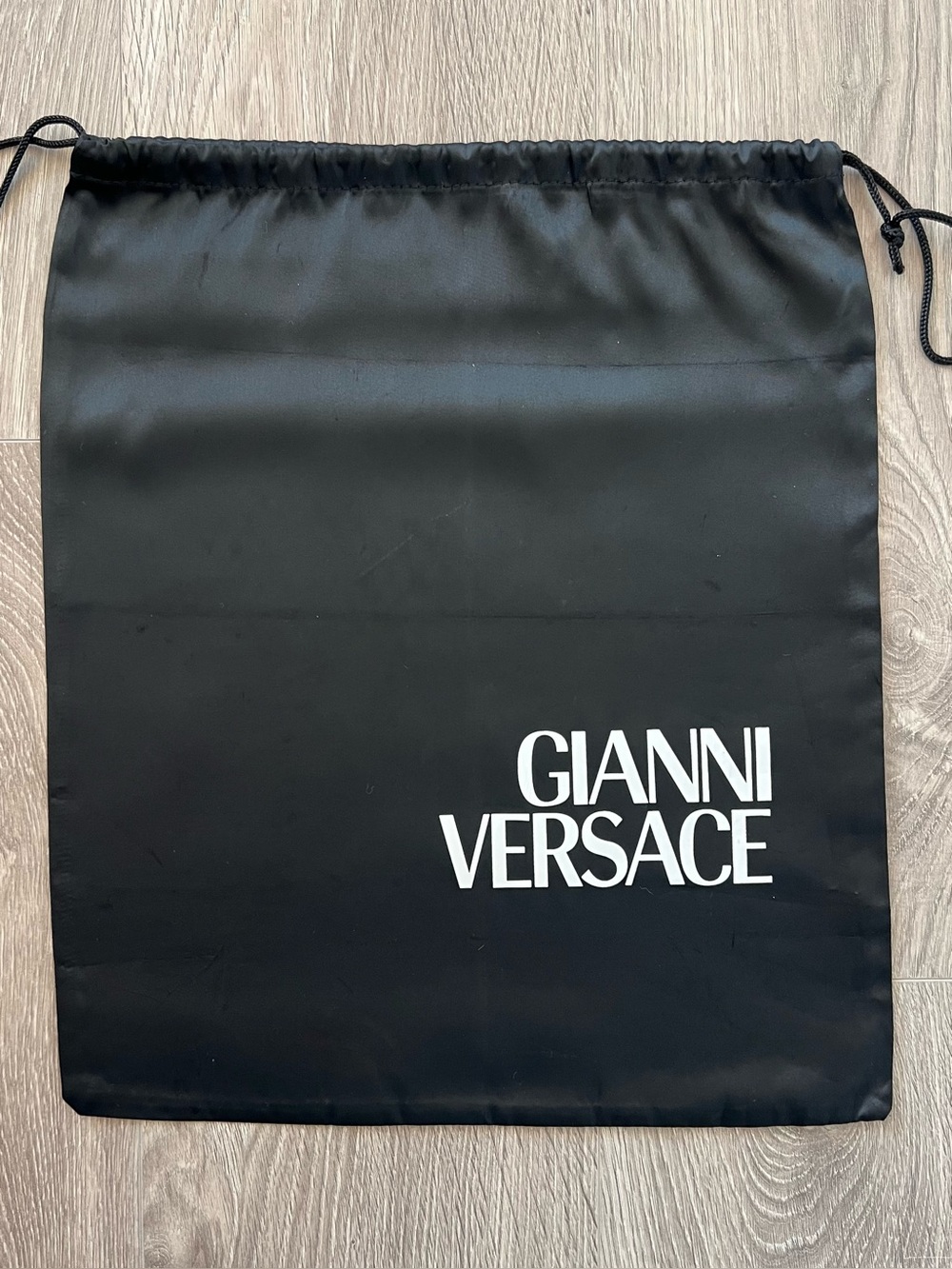 Versace dust bag (C398)